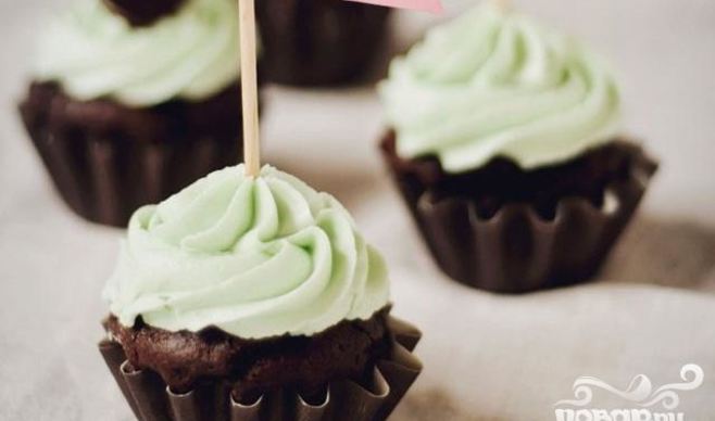 Шоколадные капкейки с мятным кремом