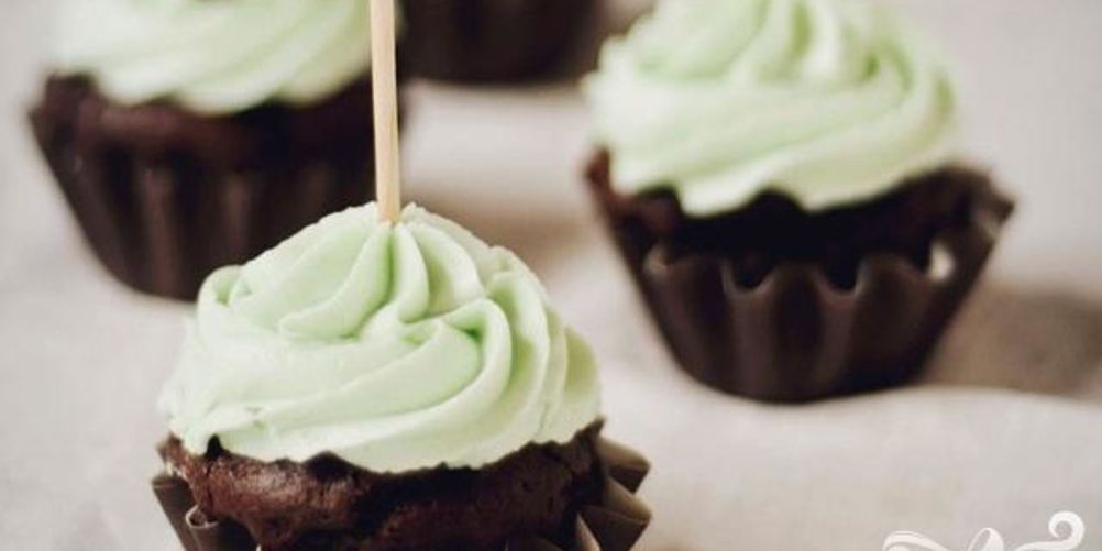 Рецепт шоколадные капкейки с мятным кремом