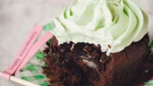 шоколадные капкейки с мятным кремом
