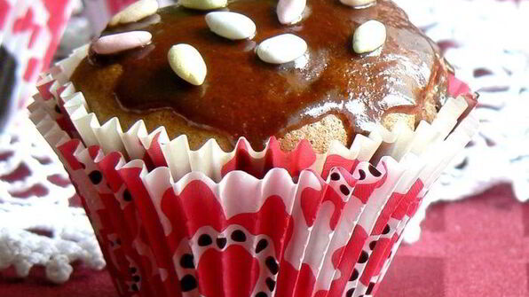 шоколадные кексы с брусникой