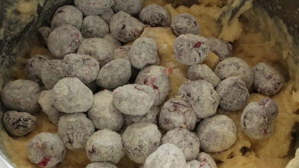 творожный кекс с вишней