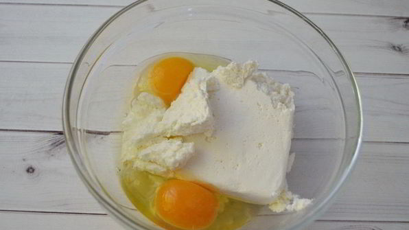 творожные кексы с вишней