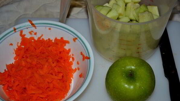 яблочный кекс с морковью и глазурью пралине