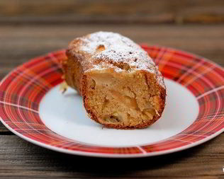 Яблочный кекс