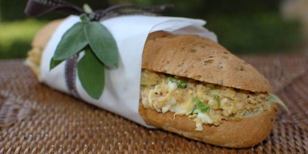 Рецепт багет с тунцом и домашним майонезом