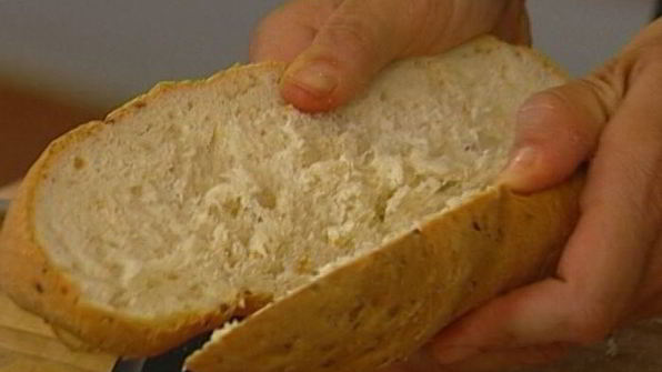 багет с тунцом и домашним майонезом