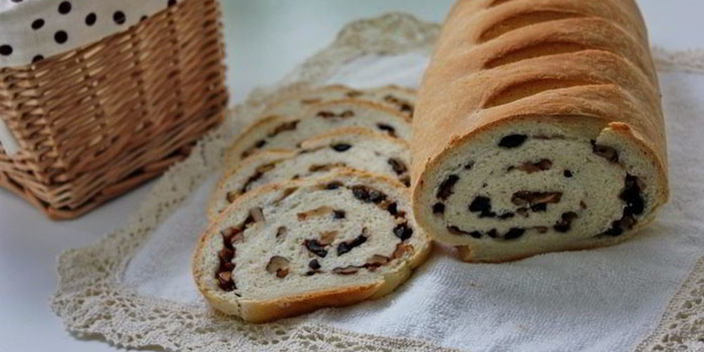 Рецепт батон с оливками и грецкими орехами