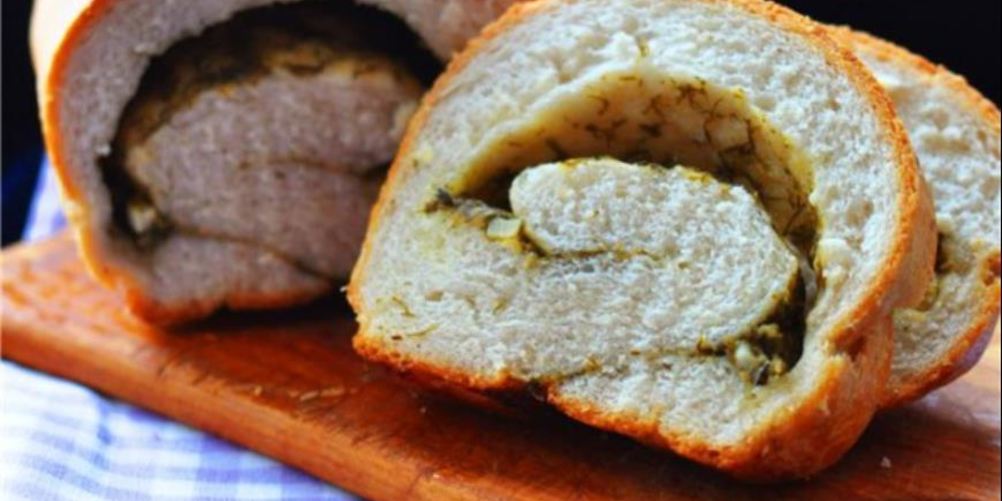 Рецепт чесночный хлеб-рулет
