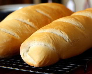 Домашние молочные батоны