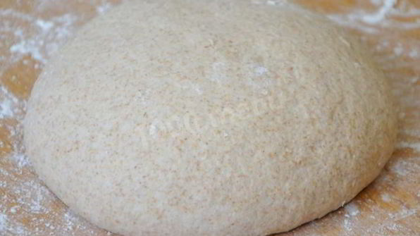 домашний хлеб с сухофруктами и фундуком