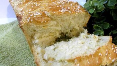 Домашний хлеб с сыром и укропом