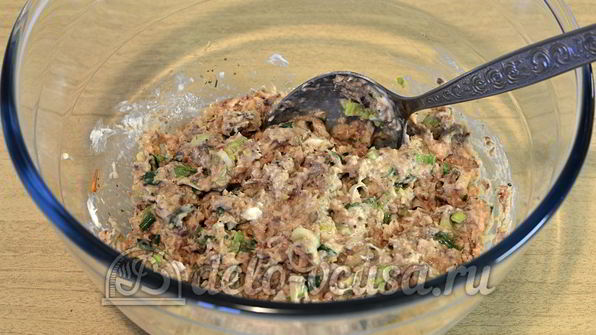 фаршированный хлеб с рыбными консервами