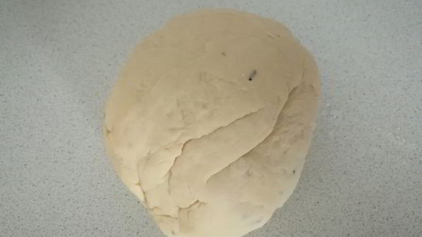 хлеб с розмарином и чесноком