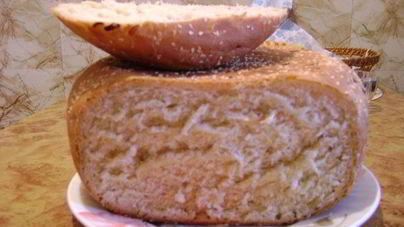 Луковый хлеб в мультиварке