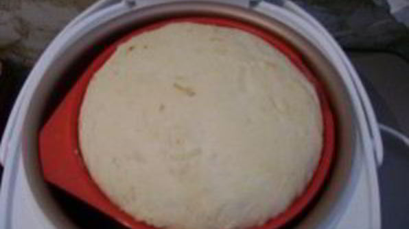 луковый хлеб в мультиварке