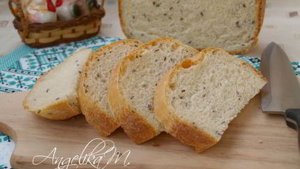 Молочный хлеб с семенами льна в хлебопечке