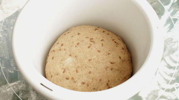 пшенично-ржаной хлеб с льняными семечками