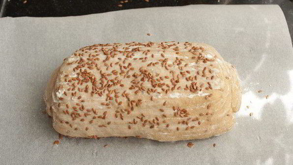 пшенично-ржаной хлеб с льняными семечками