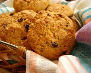 Сконы многозерновые с подсолнечником и изюмом