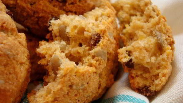 сконы многозерновые с подсолнечником и изюмом