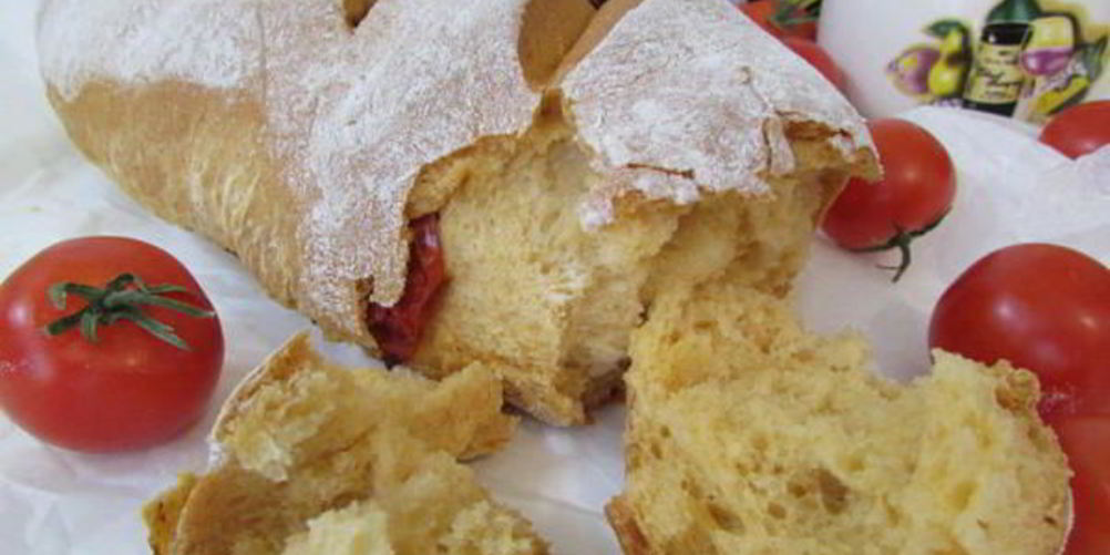 Рецепт томатный хлеб с вялеными помидорами