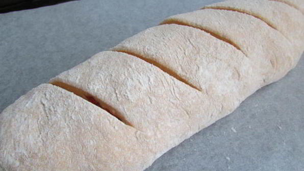 томатный хлеб с вялеными помидорами