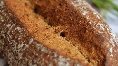 Цельнозерновой дрожжевой хлеб на йогурте