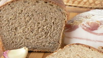 Цельнозерновой хлеб на закваске