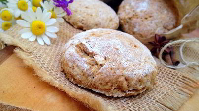 Цельнозерновые сконы с яблоком