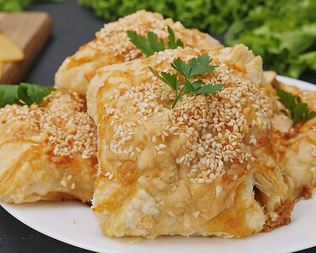 Конвертики из слоеного теста