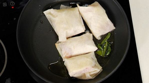 конвертики с гребешками, семгой и сыром