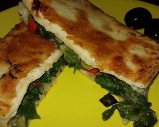 Конвертики с мангольдом, болгарским перцем и зеленью