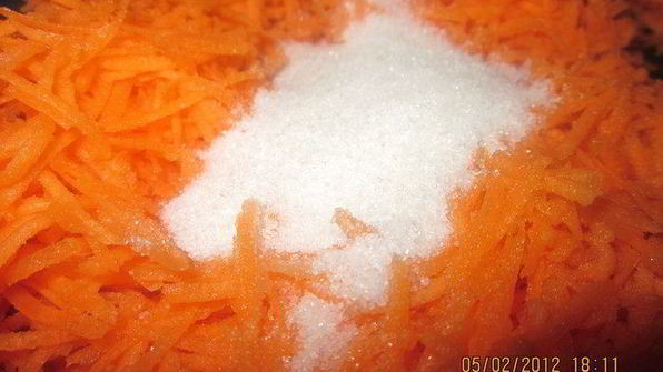 конвертики с морковкой и яблоком