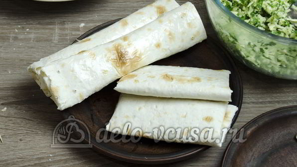 лаваш с сыром и зеленью