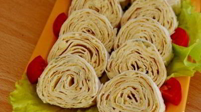 Сырный рулет в лаваше