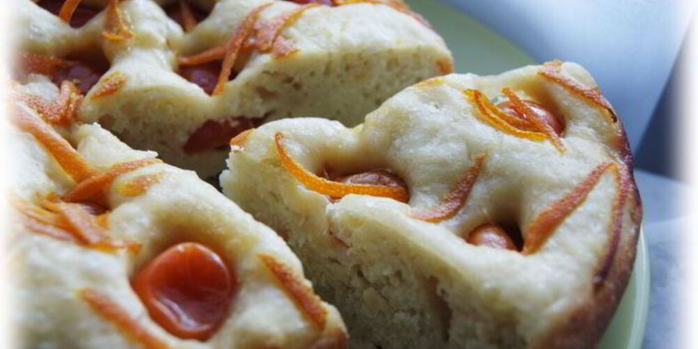 Рецепт фокачча с помидорами черри и цедрой апельсина в мультиварке