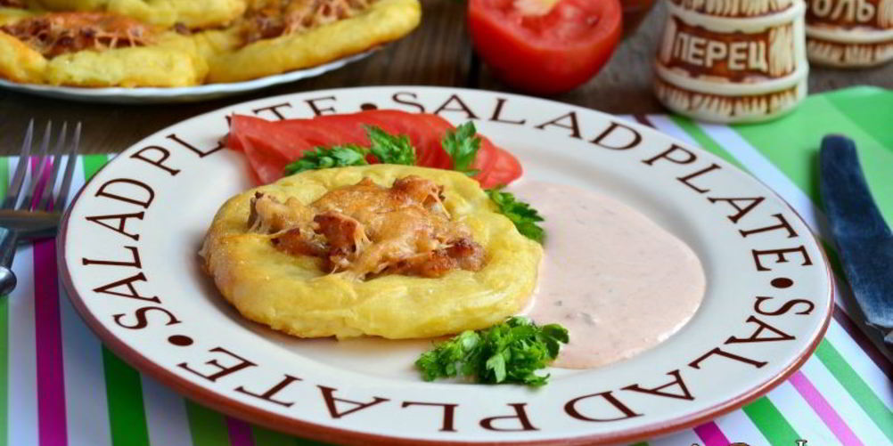 Рецепт картофельные лепешки с куриным фаршем и сыром