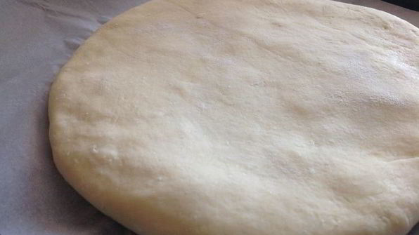 лепешка из творожного теста с сыром и зеленью