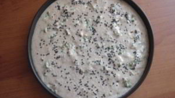 лепешка с отрубями, сыром и зеленью