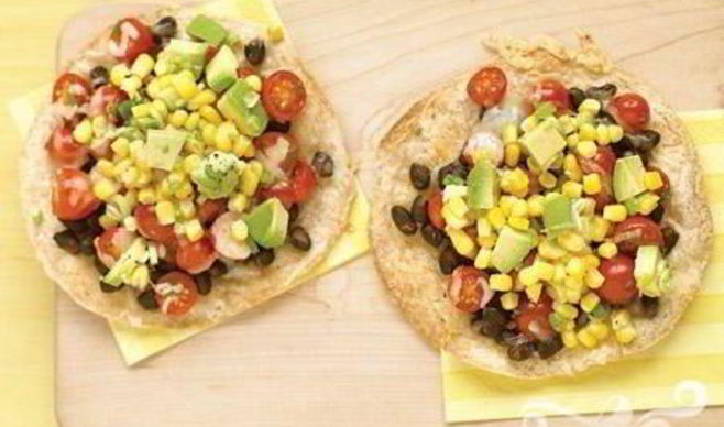 Лепешки с черной фасолью и кукурузой