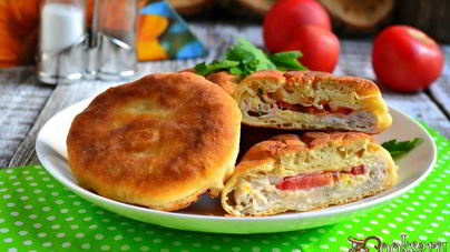 Лепешки с куриным фаршем и брынзой