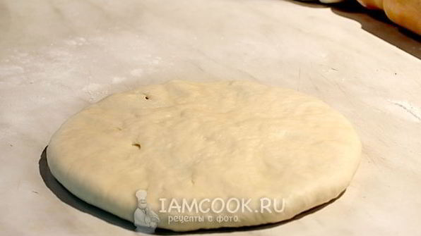 лепешки с начинкой из риса и яйца