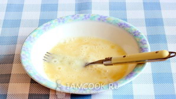 лепешки с начинкой на сковороде