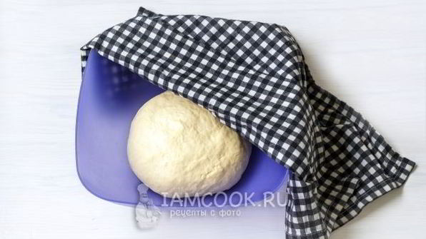 лепешки с сыром и зеленью на сковороде