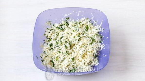 лепешки с сыром и зеленью на сковороде