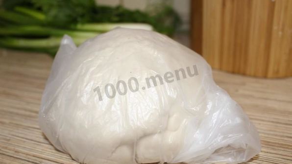 лепешки с зеленью на сковороде