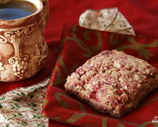 Сливочные лепешки с малиной