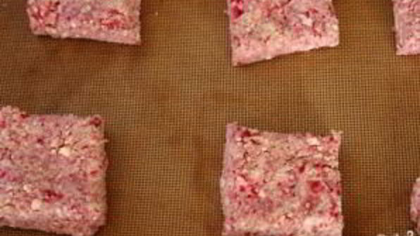 сливочные лепешки с малиной