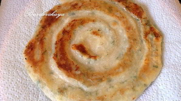 спиралевидные лепешки с творогом и сыром