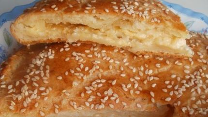 Сырная лепешка